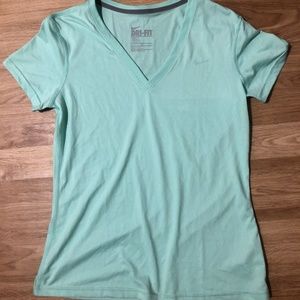 Nike DriFit T-Shirt Large